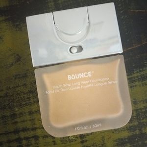 Beauty Blender Bounce Foundation